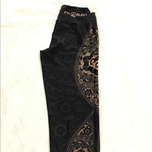 Ink and Burn crop legging